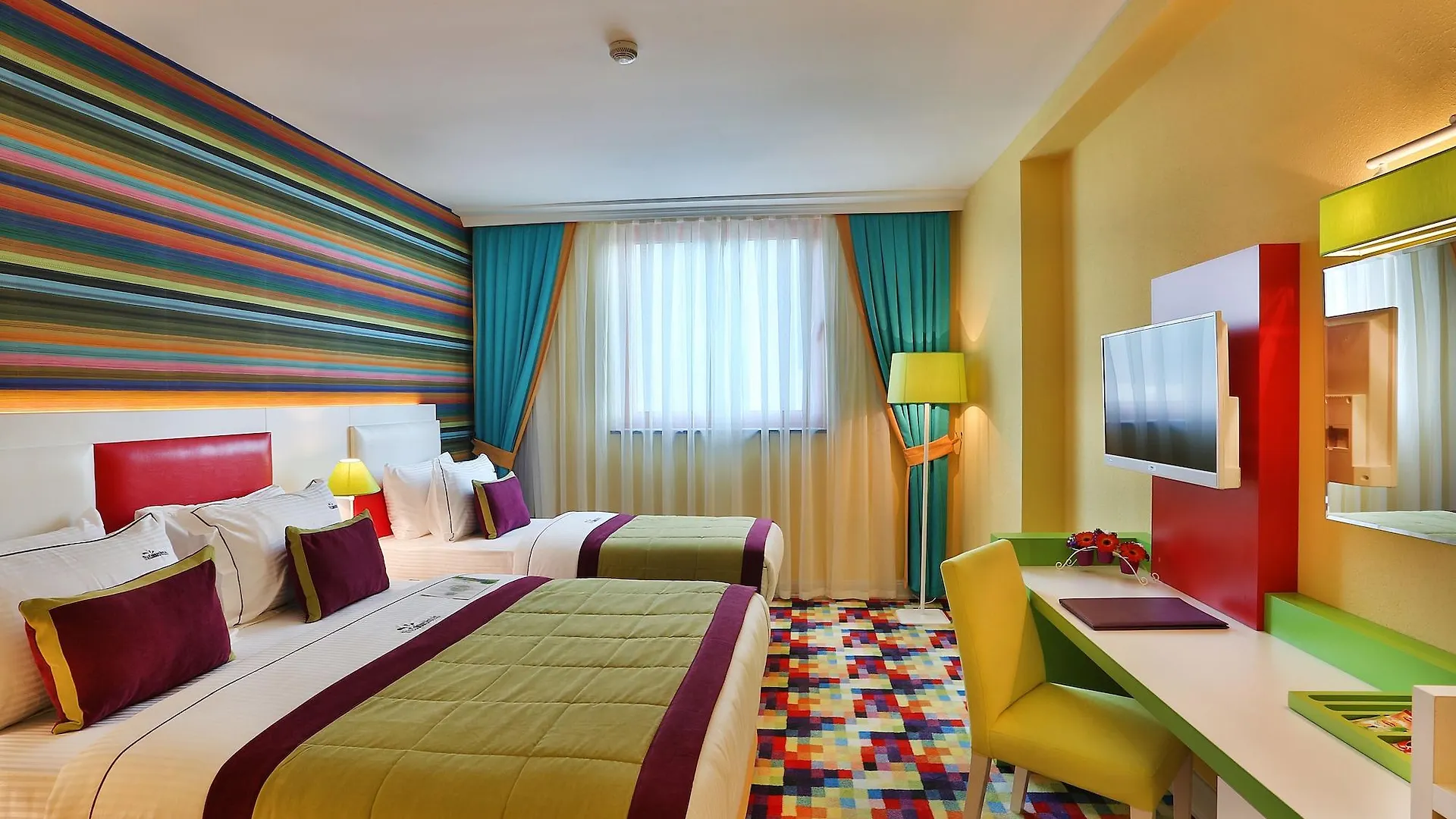 QUA Hotel İstanbul 5*,